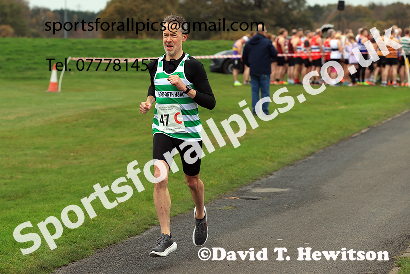 The 2024 Norman Woodcock Memorial Relay, Newcastle Race Course, Gosforth Park, Newcastle.   Photo: David T. Hewitson/Sports for All Pics